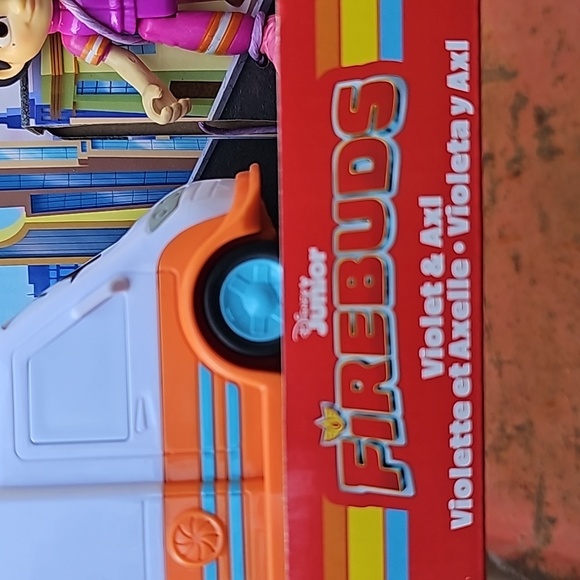 Disney Junior Firebuds Friends Violet and Axl Figure and Ambulance Vehicle Set - Picture 8 of 12